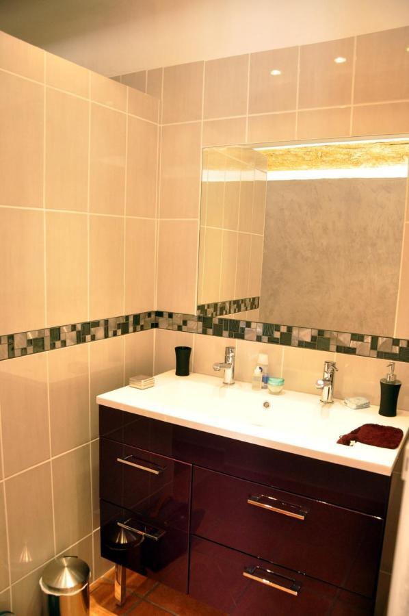Le Mas Du Chat Bed & Breakfast Cavaillon Exterior photo